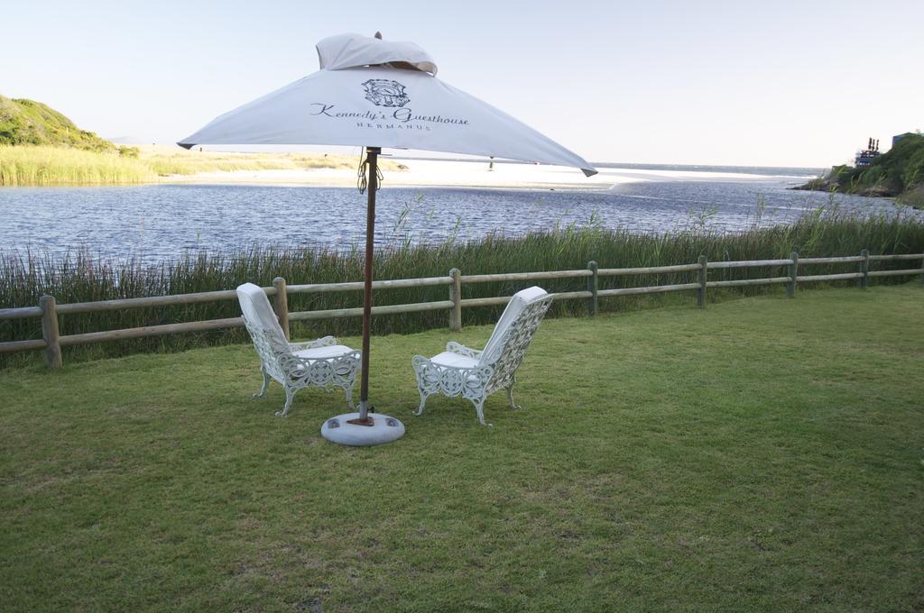 Kennedys Beach Villa Hermanus Esterno foto